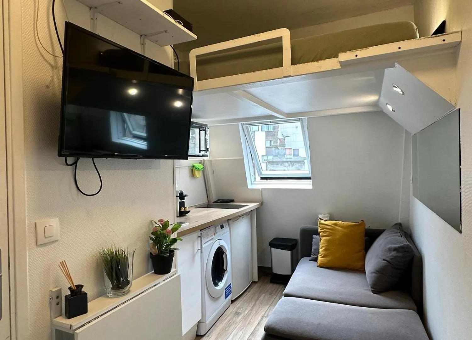 Cosy Near Champs-elysees - Arc De Triomphe