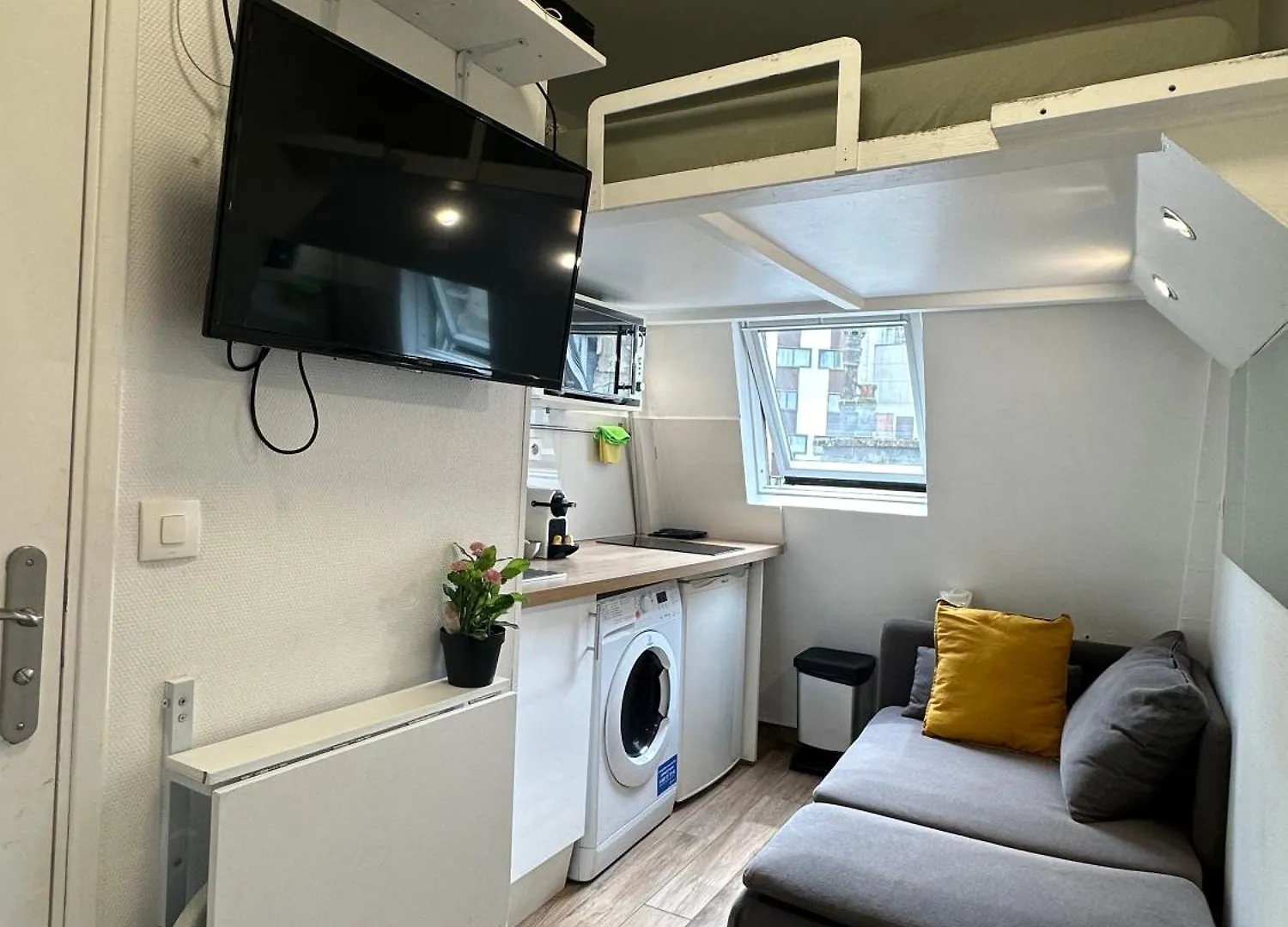 Cosy Near Champs-elysees - Arc De Triomphe Appartement Parijs