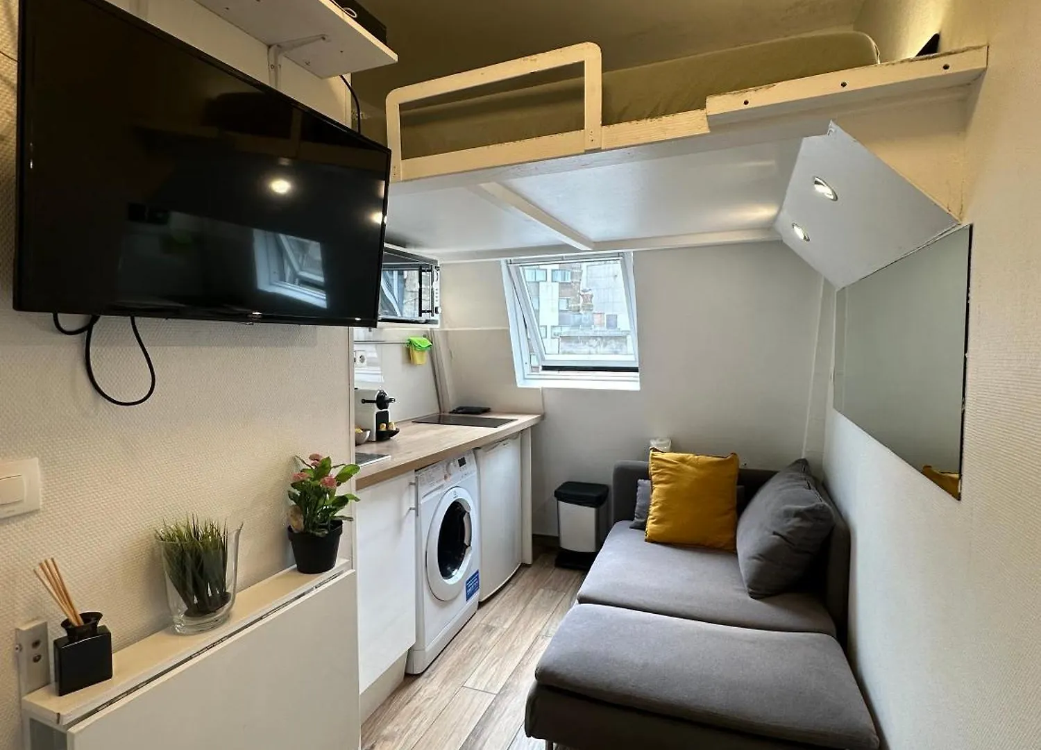 Cosy Near Champs-elysees - Arc De Triomphe Paris